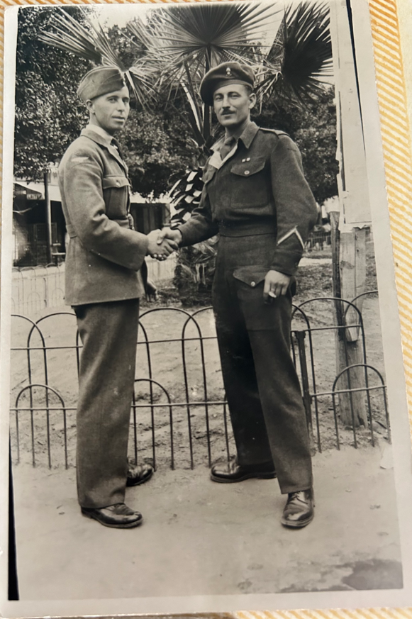soldiers shaking hands